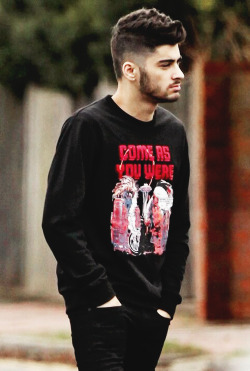 jksbrekkie:  Zayn in London yesterday 