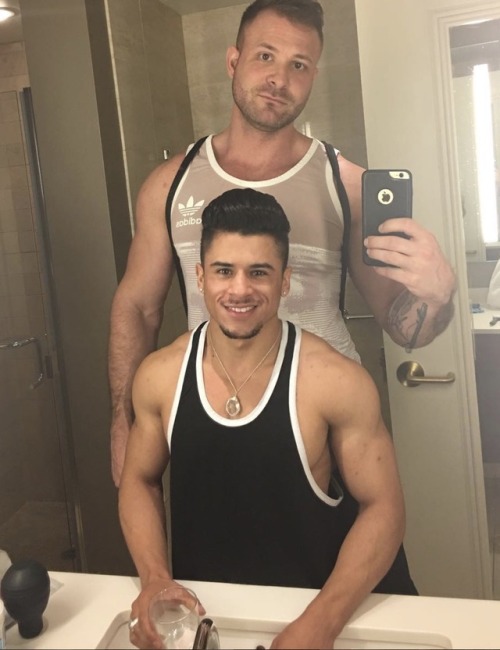 XXX hotsexymenxxx: Armond Rizzo and Austin Wolf photo