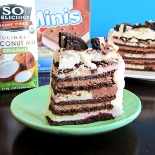 vegan-yums:  Vegan Ice Cream Sandwich Cake with Vanilla Whip and Chocolate Cream Filling