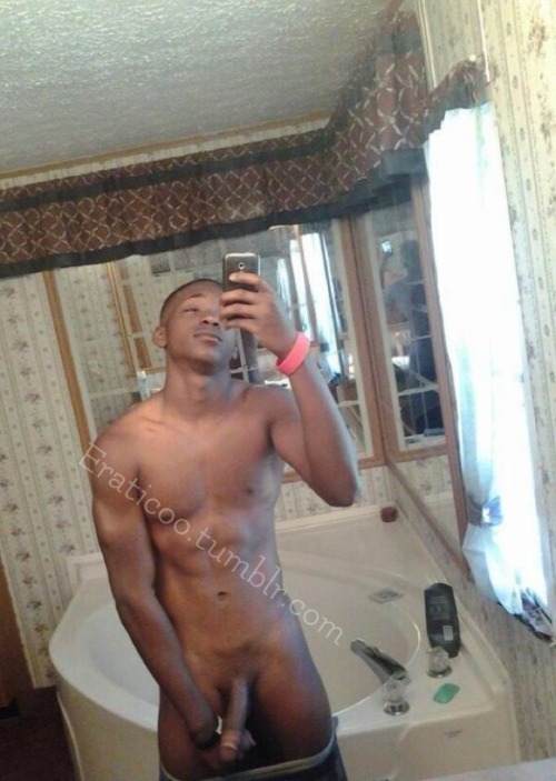 slim71:  manuponman:  #Want fyneniggaz69669:  dikkadownbooboo:  bigdickskinnyboy2018:  eraticoo:  Trey , Submission Kik your nudes to  //::ReggieBxsh  Sexy  This guy is handsome    Look at his dick! 