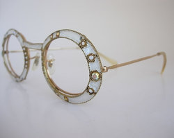 etsygold:  Dior frames (more information, more etsy gold) 