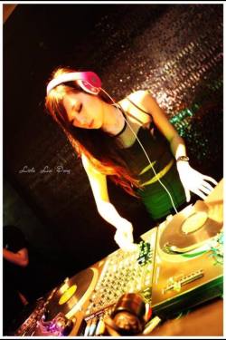 DJ Ellie