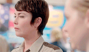 livebloggingmydescentintomadness:  bechdels:  the knowing eye contact women make