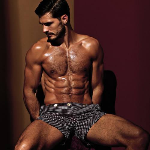 joshualeloup:  Hello http://jurek1965.tumblr.com/Kiss