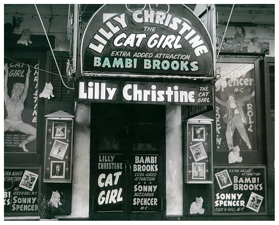 Vintage photo dated from 1958, features the elaborate facade of the famed ‘500