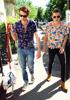 harrystylesdaily:Harry and Nick out in North London - 6/4