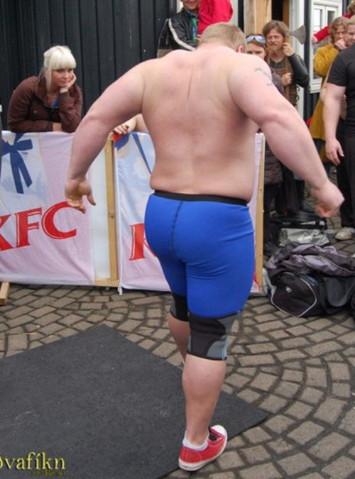 thebigbearcave:  Lord Pall’s special event. 