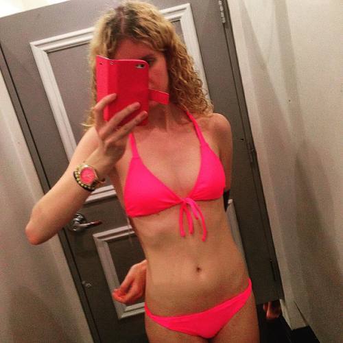 XXX emilycarpenter1993:  #bikini #pinkbikini photo
