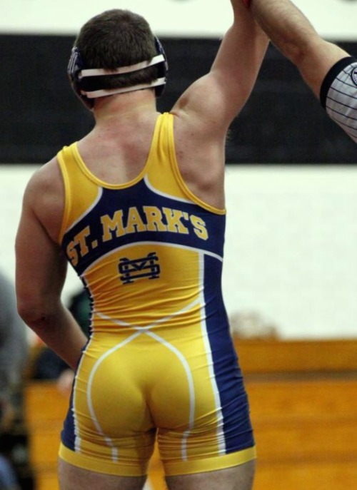 menandsports:  best butt in lycra suit  #wrestling #sexysportsmen #nudesports