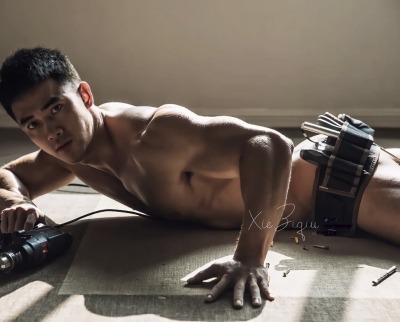 hotdogsfordinner:Bruce Long, handyman services 👷🏽‍♂️IG:  hongxiaolongbruce📸 IG:  xieziqiu1027