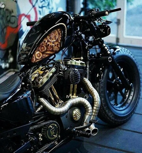 beautifuleroticdarkness:http://beautifuleroticdarkness.tumblr.com/