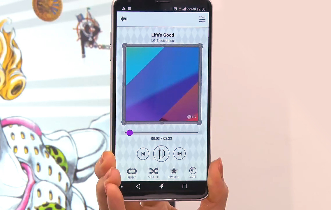 highdio:  Docomo’s new JOJO phone’s got an mp3 player with Jojo themed buttons