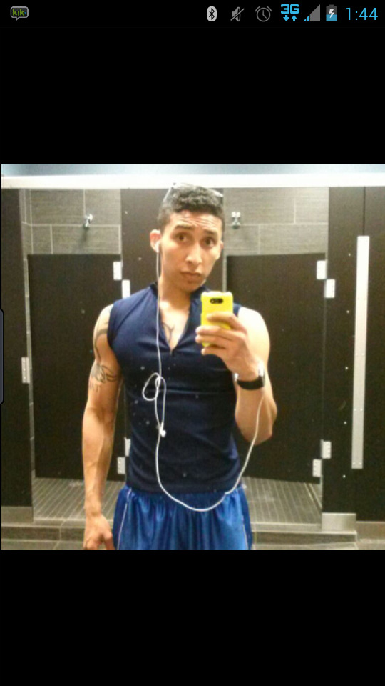 srt8guyssexting:  sssshhhh we got to be quiet on this one.. 20yo texasâ€¦ he