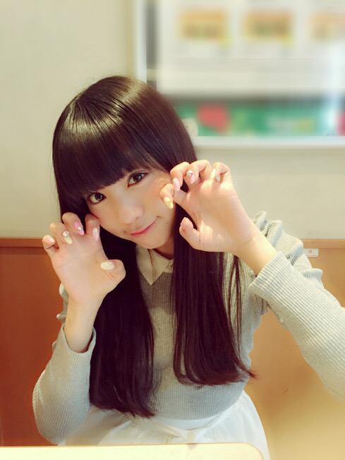 funkyfunx: 志田 友美さんはTwitterを使っています: “そんなくしゃみが100回は出た花粉症はつらいよ、な今日の志田だす撮ってもらた t.co/cHs8wLyAGQ”