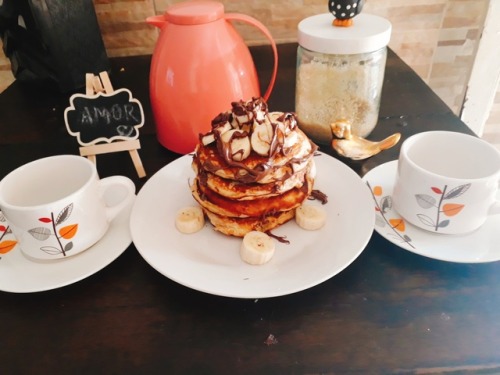 Bom Diaaa Panquecas Com Nutella E Banana Para Café Da Manha