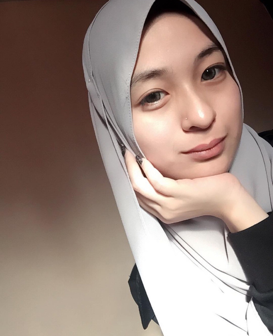 largestgirlscolection:  largestgirlscolection:  largestgirlscolection:  farhanafarah: