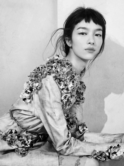 amy-ambrosio:  Fei Fei sun in “Modern Romance“ by Sharif Hamza for Vogue China, May 2014. 