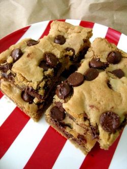 this-is-george-matthew:  Peanut Butter Chocolate Chip Brownies