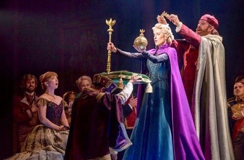 thewitchfromnextdoor:gorgeous photos from disney’s frozen on broadway’s opening night in