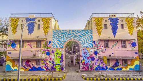 indiaincredible: Facing Walls bicicleta sem freio gives urban walls new life at a market in delhi