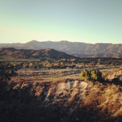 eartheld:  we-are-all-one-tribe:  Oh hi, Ojai (at Ojai California)   mostly nature