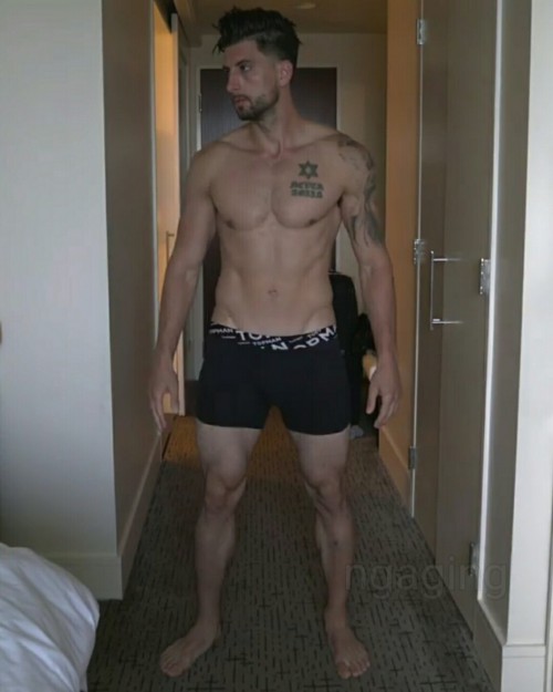 ngaging:  Jesse Wellens in boxer briefs 🍆 adult photos