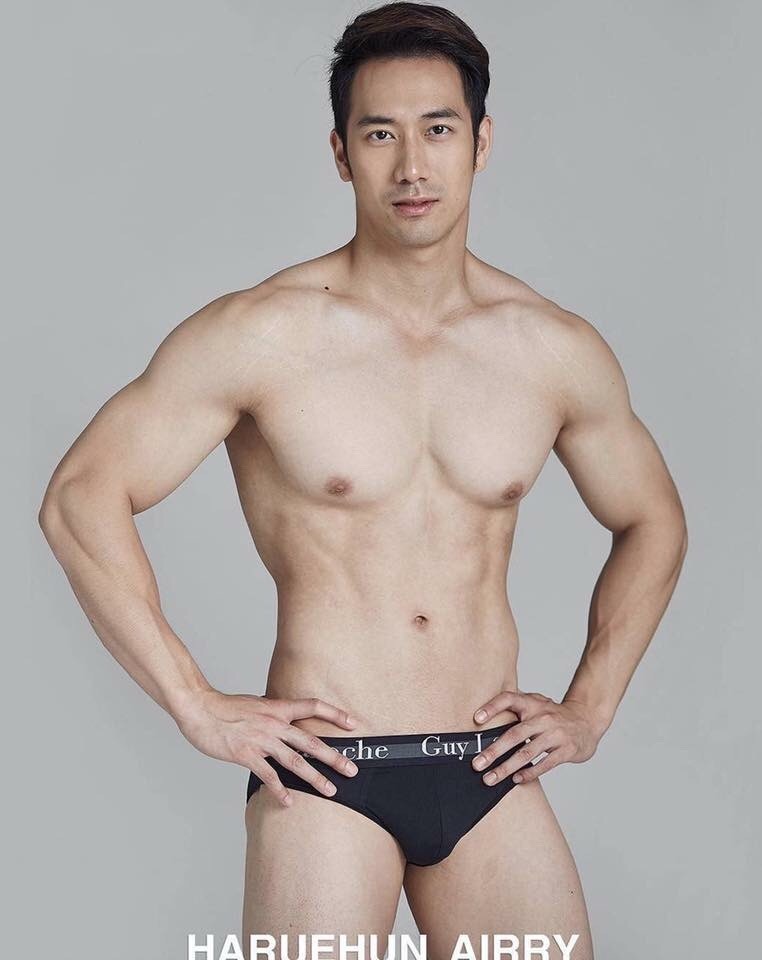 kastroboit:  Hot hunks!
