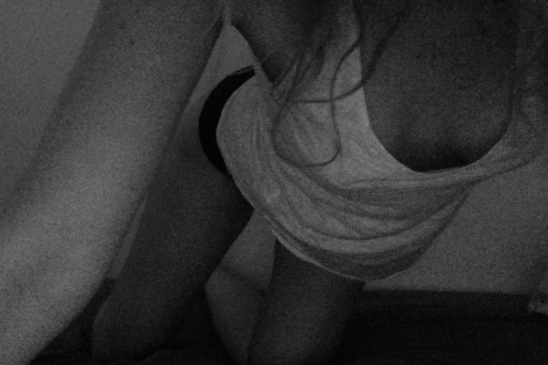 darlingirl:  good morning to all my followers :) <3 