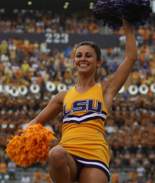 cheerheaven:  Can LSU knock off Alabama in this weekend’s Game of the Week?