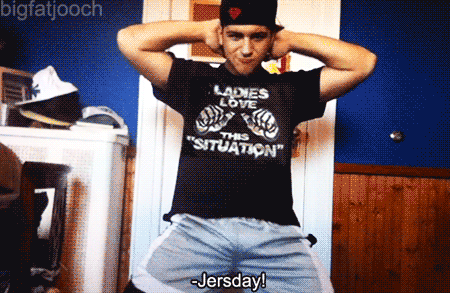 muteboi4eva:  BULGES! 