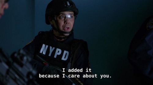 thepastwasahappierplace:boyle is the best friend every person needs