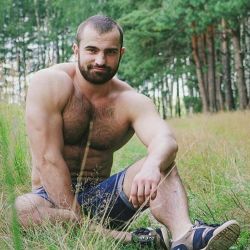 Follow my two hairy men blogs:http://sambrcln.tumblr.comhttp://hairysex.tumblr.com