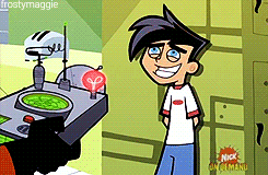 popberiiz:  maggins: If somebody catches me, I go from ‘geek’ to ‘freak’
