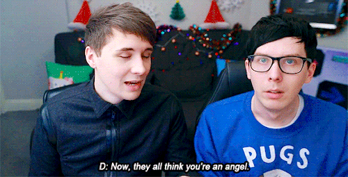 qanhowell:expose phil
