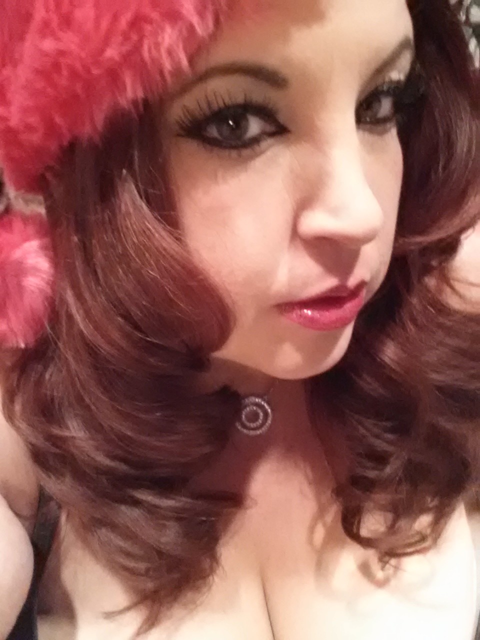 pixie-bitch75:  Hmm….what do you think Santa, can I still get your package under