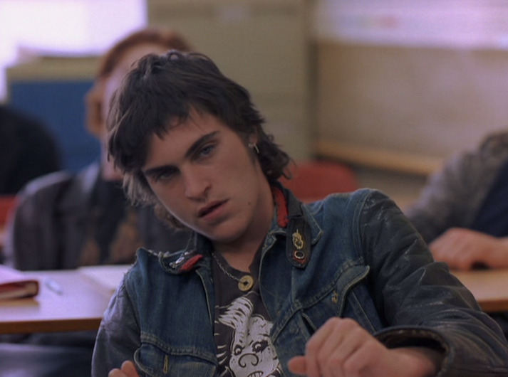 spookyboy:  crushedboness:  Joaquin Phoenix in To Die For (Gus Van Sant 1995)  OMG