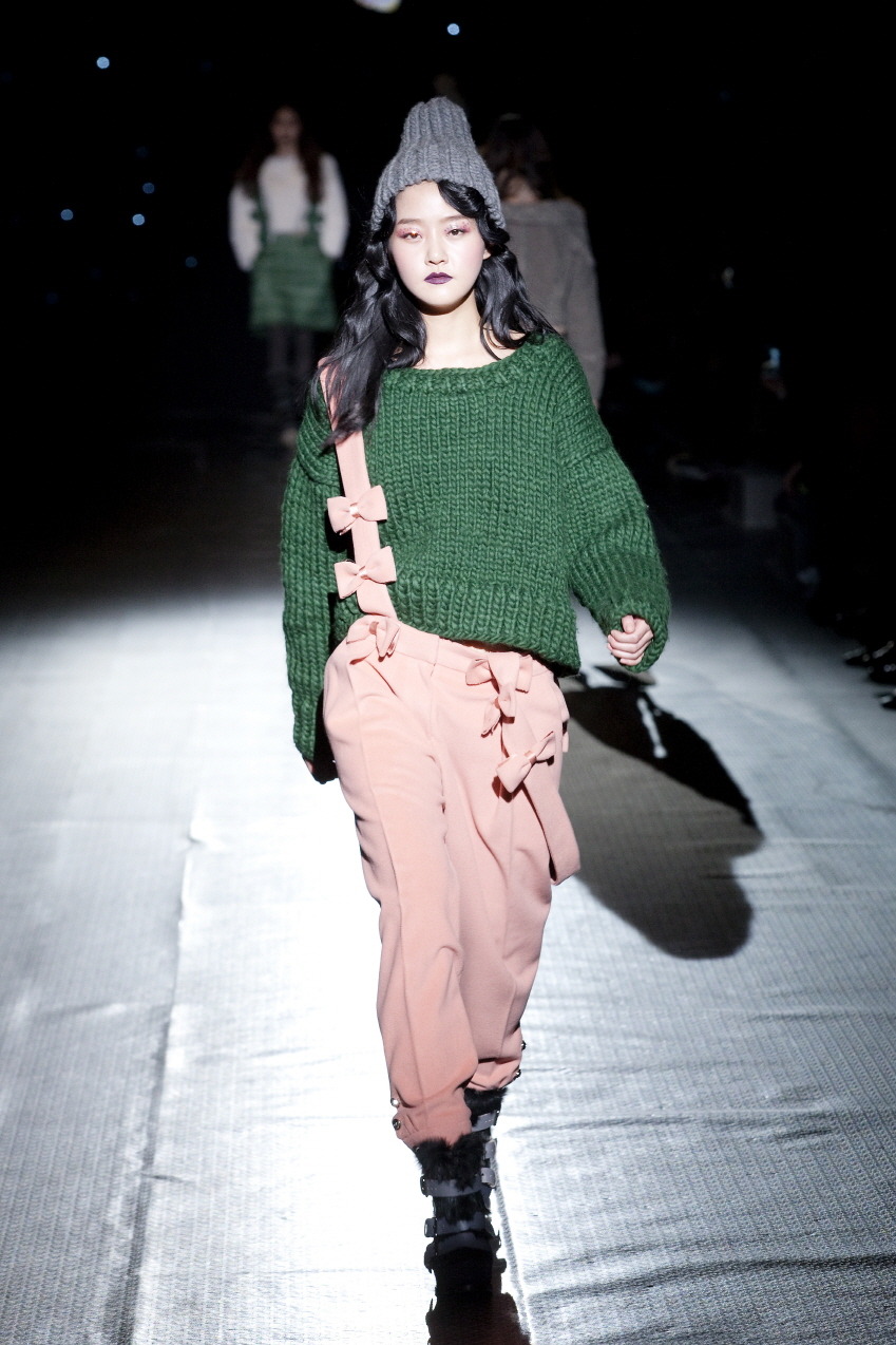 aclockworkpink:  Jardin de Chouette S/S 2014, Seoul Fashion Week 