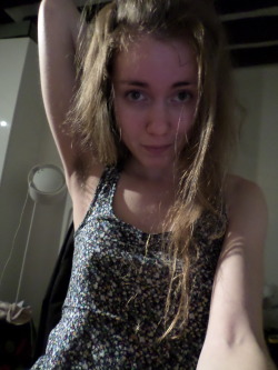 Cruoris:  Me In My Best State: Makeup-Less, Uncombed, Braless, And With Hairy Armpits.