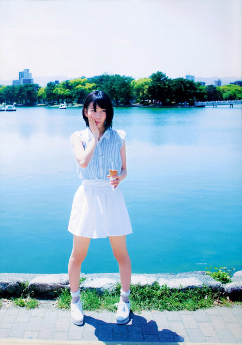 宮脇咲良 ファースト写真集「さくら」❸  scan by 前田爸爸