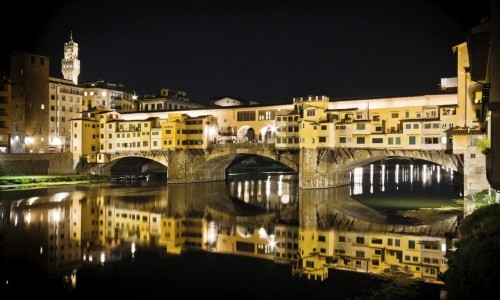 Dark Heart of Florence - Walking Tour by Night bit.ly/1xeQ9G2 Listen to the stories that make