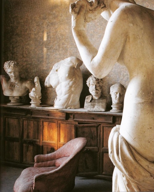 dianelikesart:VILLA MEDICI The French Academy’s collection of casts
