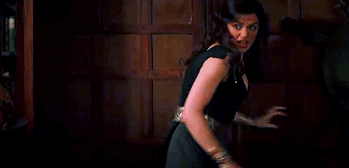 bensonstablers:Whoa, mum! Where did you learn to do that? I have no idea.The Mummy Returns (2001) di