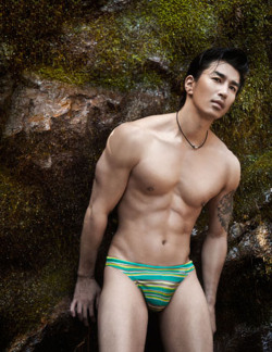 auberonbc:  For more Gorgeous Asian Men visit : http://auberonbc.tumblr.com/archive 