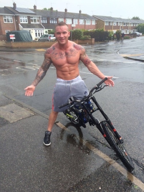 If I’m not mistaken this is Billy Essex. Has his own site and done films for Triga. Insanely hot and treats a guy like he should. Just listen to his voice and you’ll get hard