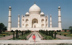 seculier:  Princess Diana at the Taj Mahal
