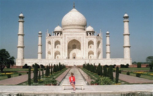 Sex seculier:  Princess Diana at the Taj Mahal pictures