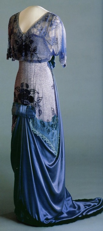 indypendentroyalty: Queen Maud’s Dress - 1913 - Victoria and Albert Museum