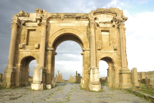 classicalmonuments:Arch of TrajanTimgad, Algeria2nd century CE12 m.  in heightThe three vaulted