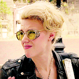 thegifsource:Kate McKinnon as Jillian Holtzmann in Ghostbusters (2016)