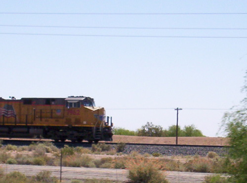 astrakiseki:So while on the way to Sedona, there were trains.  Soooo, I figured into-the-weeds would